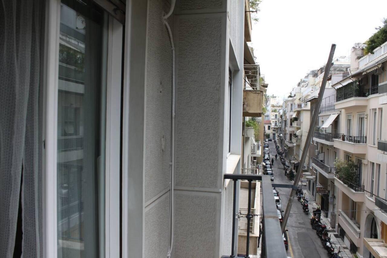 Cheery Apartment In The Center Of Athens Exterior photo